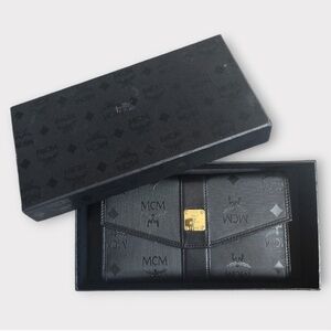 MCM Rare Visetos Leather Checkbook Kiss Lock With ID Slot Bifold Wallet & Box